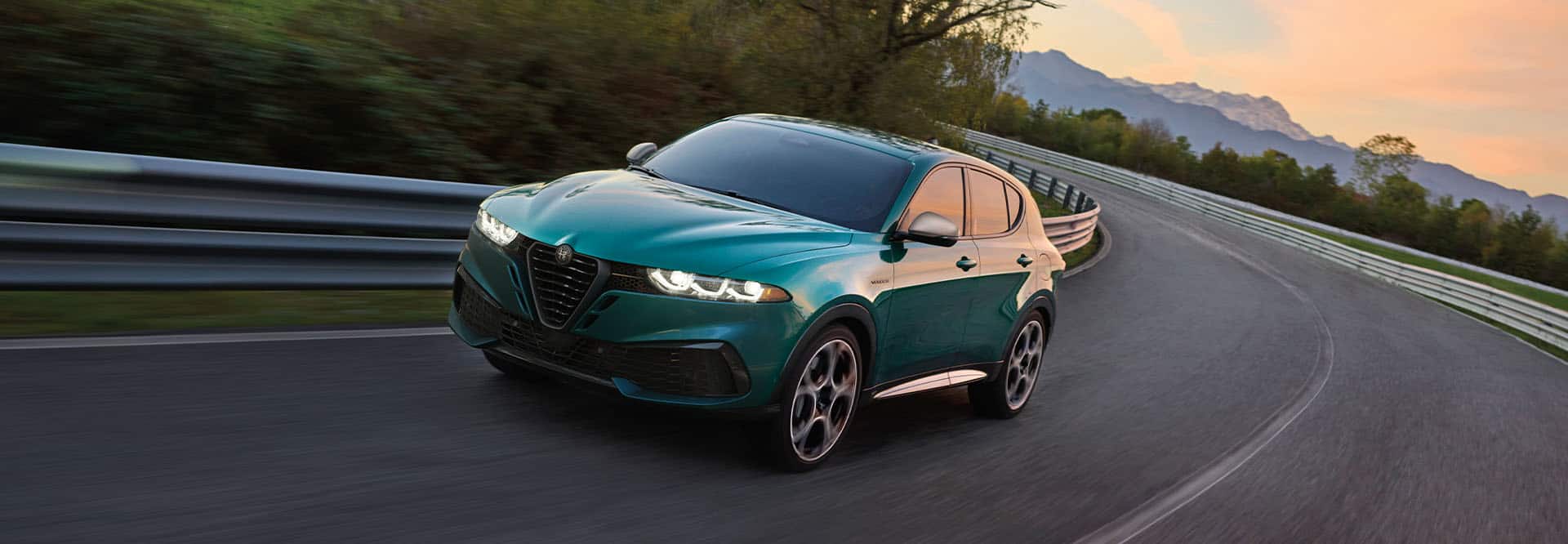 2026 Alfa Romeo Tonale turbocharged engine performance and Advanced Efficiency drive mode