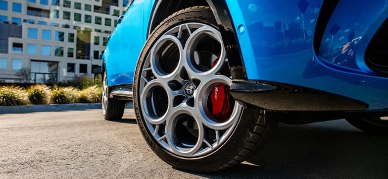 Alfa romeo gallery exterior 3